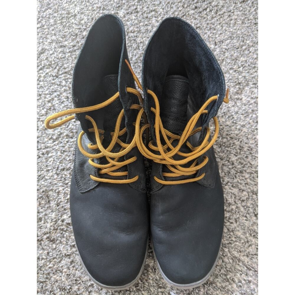 UGG Lamont Gray Nubuck Leather Laced Chukka Boots Mens Size 13 Good Condition